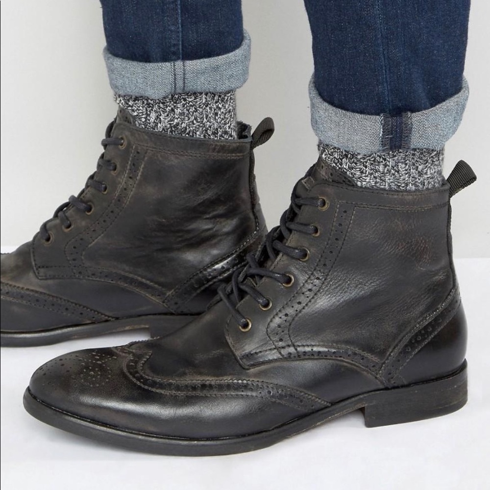 Mens black leather brogue boots (H by Hudson) size 42.